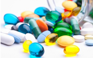 Kapselen an Pëllen fir d'Behandlung vu Pilz